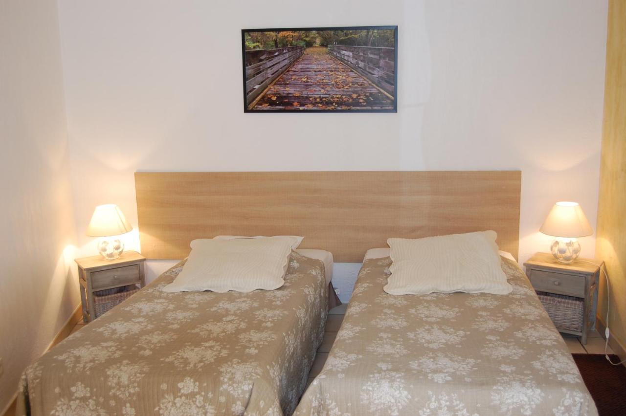 Auberge Du Bord Des Eaux - Demi-Pension Assuree Sur Reservation Saint-Amand-les-Eaux Eksteriør billede