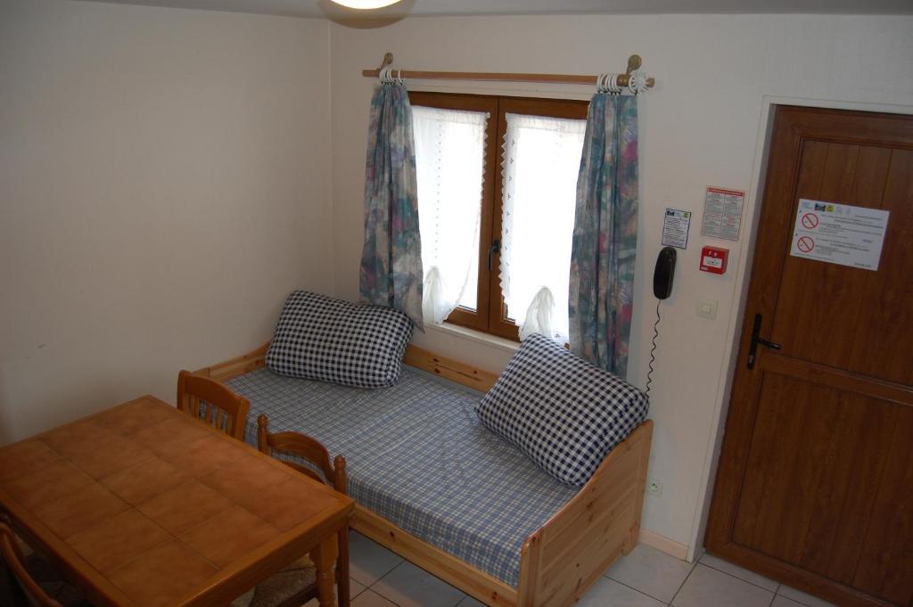 Auberge Du Bord Des Eaux - Demi-Pension Assuree Sur Reservation Saint-Amand-les-Eaux Værelse billede