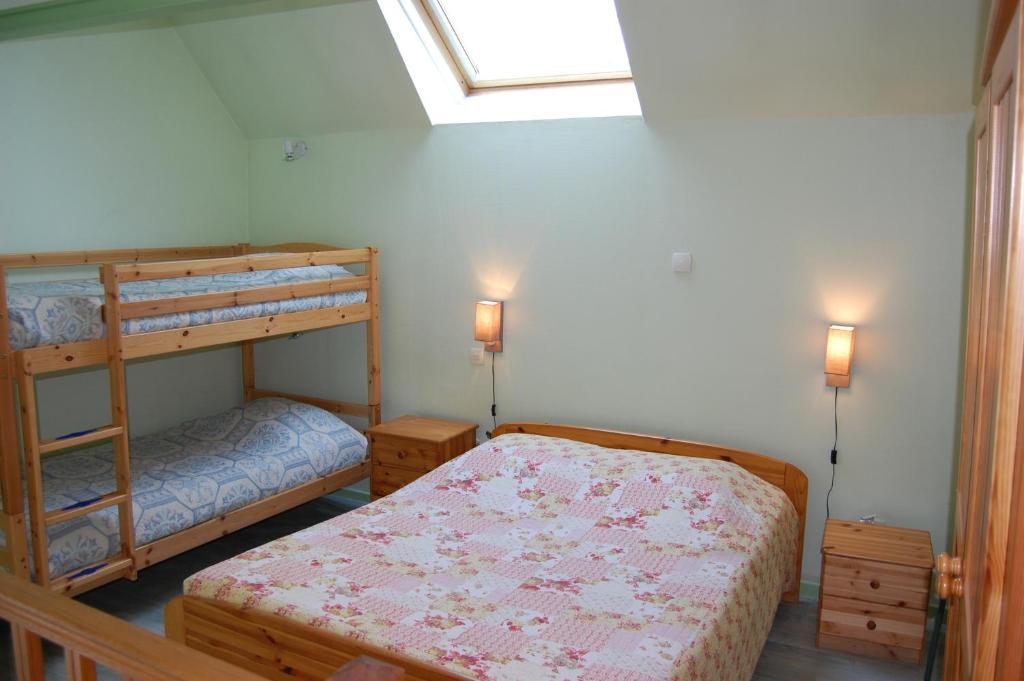 Auberge Du Bord Des Eaux - Demi-Pension Assuree Sur Reservation Saint-Amand-les-Eaux Værelse billede