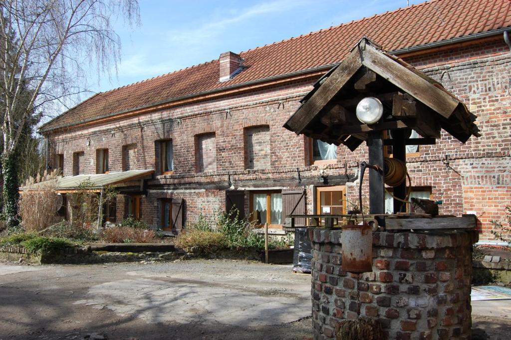 Auberge Du Bord Des Eaux - Demi-Pension Assuree Sur Reservation Saint-Amand-les-Eaux Eksteriør billede