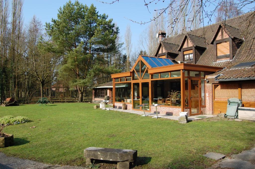 Auberge Du Bord Des Eaux - Demi-Pension Assuree Sur Reservation Saint-Amand-les-Eaux Eksteriør billede