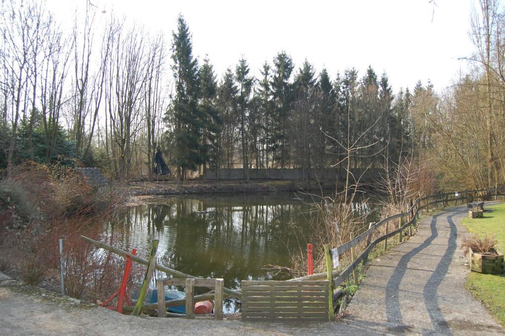 Auberge Du Bord Des Eaux - Demi-Pension Assuree Sur Reservation Saint-Amand-les-Eaux Eksteriør billede