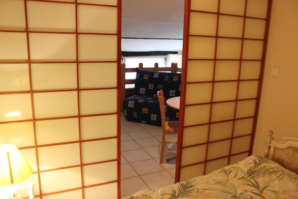 Auberge Du Bord Des Eaux - Demi-Pension Assuree Sur Reservation Saint-Amand-les-Eaux Værelse billede