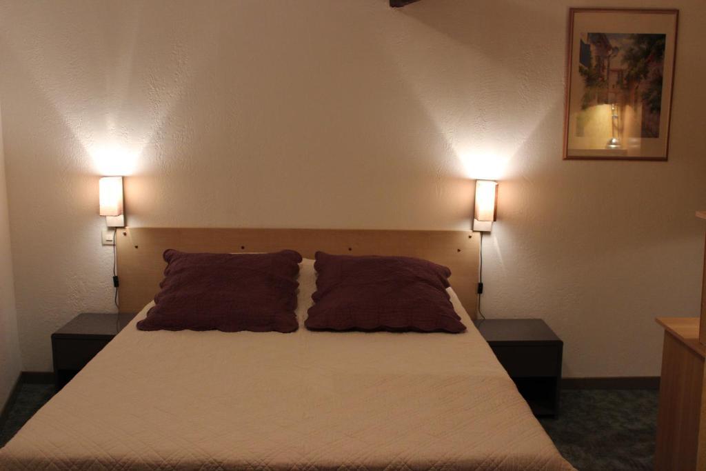 Auberge Du Bord Des Eaux - Demi-Pension Assuree Sur Reservation Saint-Amand-les-Eaux Værelse billede