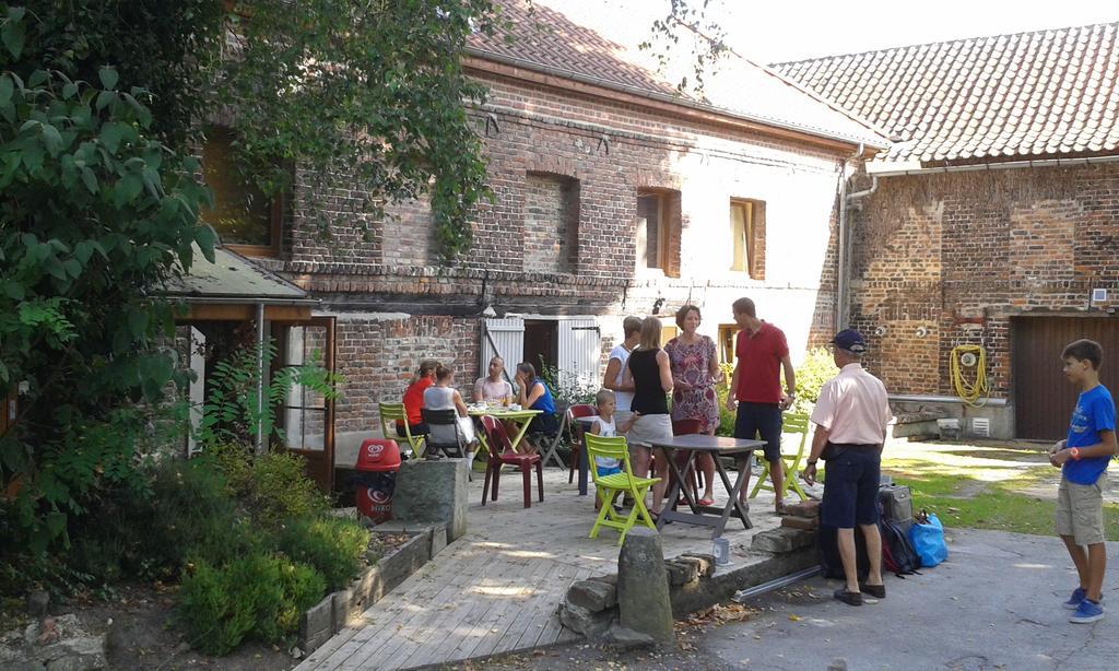 Auberge Du Bord Des Eaux - Demi-Pension Assuree Sur Reservation Saint-Amand-les-Eaux Eksteriør billede